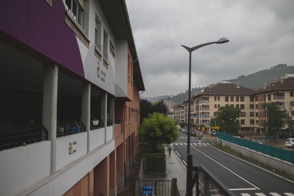 Arrasateko Eguneko Zentroko belaunaldi arteko programa amaitzeko festa handia egin genuen Arizmendi ikastolan Festa Arizmendi Ikastolan