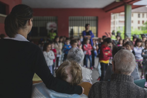 Terminamos el programa intergeneracional del Centro de Día de Arrasate con una fiesta en la Ikastola Arizmendi Fiesta en la Ikastola Arizmendi