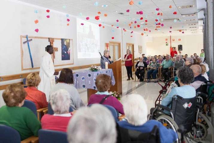 Las Residencias y Centros de Día de Aita Menni conmemoran a San Benito Menni Intervención de la superiora de Hermanas Hospitalarias
