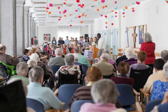 Las Residencias y Centros de Día de Aita Menni conmemoran a San Benito Menni Eucaristía en la Residencia de tercera edad Txurdinagabarri