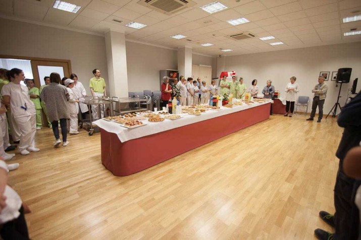 Las Residencias y Centros de Día de Aita Menni conmemoran a San Benito Menni Lunch en la Residencia de mayores Txurdinagabarri de Bilbao