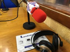 El programa intergeneracional de Txurdinagabarri obtiene el Premio Hartu Emanak La Residencia Txurdinagabarri, en Radio Popular