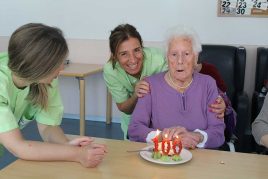 Maria Ocejaren 100 urteak ospatu ditugu Barandiaran egoitzan