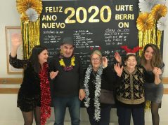 ¡Txurdinagabarri os desea un feliz 2020! Nochevieja 2019 en la Residencia de mayores Txurdinagabarri