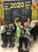 ¡Txurdinagabarri os desea un feliz 2020! Nochevieja 2019 en la Residencia de mayores Txurdinagabarri