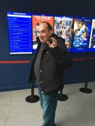 Zinemara irten ginen “Mujercitas” filmaren bertsio berria ikustera Txurdinagabarri Egoitzako taldea, zineman
