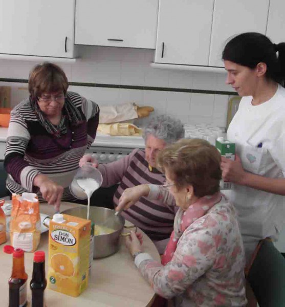 Preparando flan de naranja