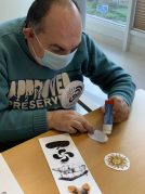 Txurdinagabarri Egoitzako Euskararen Eguneko irudi gehiago Día del Euskera en la Residencia de mayores Txurdinagabarri de Bilbao