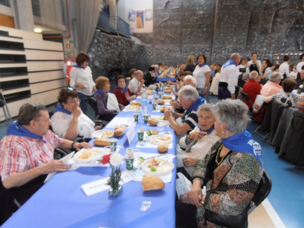 San Fausto jaiak Durangoko Barandiaran Adineko Pertsonen Egoitzan