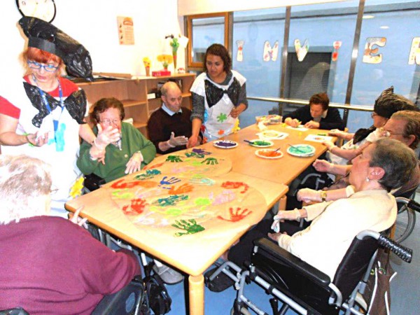 Inauteriak margotzen Joxe Miel Barandiaran zentroan Inauteriak margotzen Joxe Miel Barandiaran zentroan