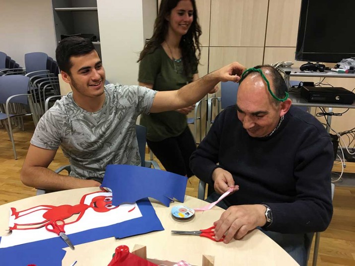 Belaunaldiarteko Programa amaitzeko jaia adinduentzako Txurdinagabarri Egoitzan Belaunaldiarteko Programa amaitzeko jaia adinduentzako Txurdinagabarri Egoitzan