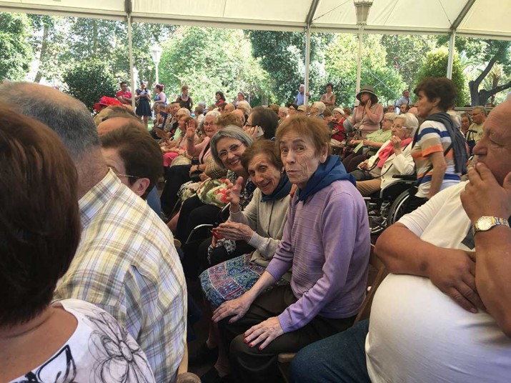 Bilbainadas en la Pérgola y en la Residencia de personas mayores Txurdinagabarri Bilbainadas en la Pérgola