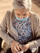 Castañada en la Residencia de mayores Txurdinagabarri