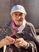 Castañada en la Residencia de mayores Txurdinagabarri