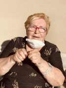 Castañada en la Residencia de mayores Txurdinagabarri