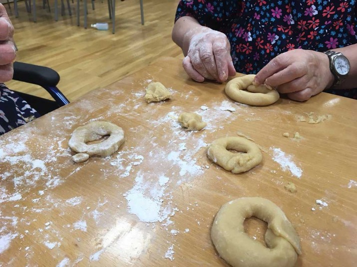 Postre berri bat egin dugu: erroskillak Postre berri bat egin dugu: erroskillak