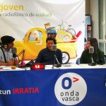 Txurdinagabarri Egoitza irrati estudio bihurtu da ordu batzuez Txurdinagabarri Egoitza irrati estudio bihurtu da ordu batzuez