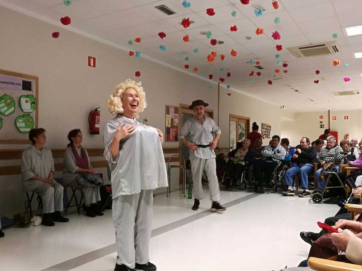 Teatro en la Residencia geriátrica Txurdinagabarri de Bilbao