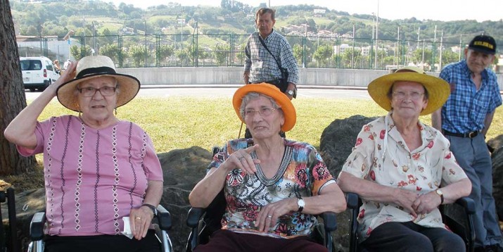 Excursión a Hondarribia de la Residencia de personas mayores Santiago