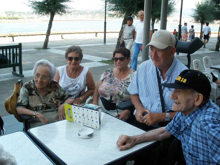 Excursión a Hondarribia de la Residencia de personas mayores Santiago