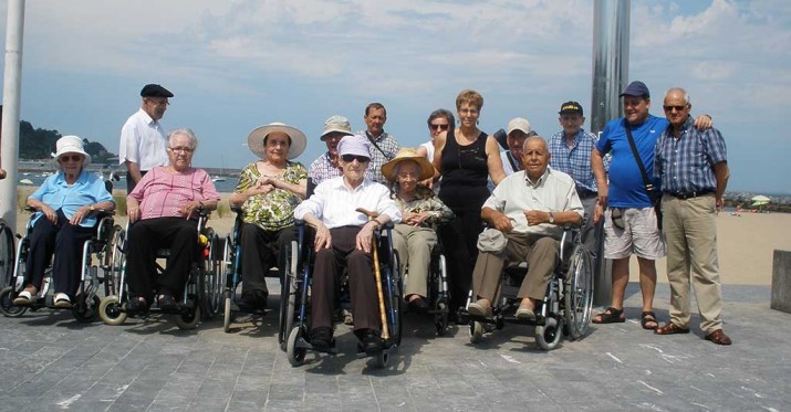 Excursión a Hondarribia de la Residencia de personas mayores Santiago