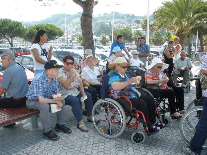Excursión a Hondarribia de la Residencia de personas mayores Santiago