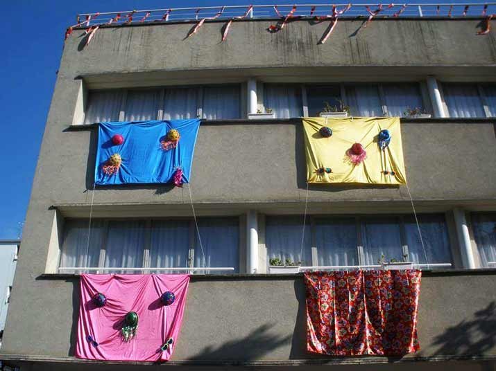 Villabonako Santiago Egoitza inauteriz jantzi da Villabonako Santiago Egoitza inauteriz jantzi da