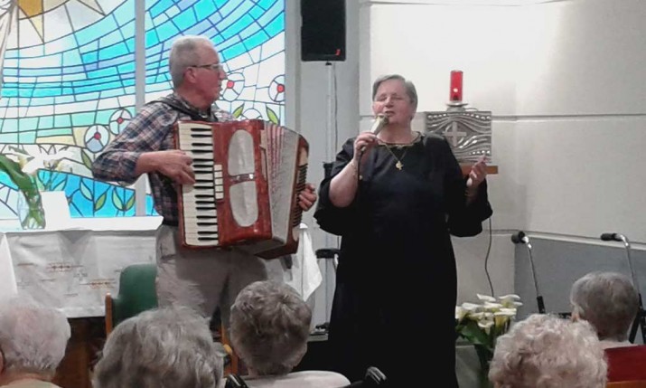 Las Residencias y Centros de Día de Aita Menni conmemoran a San Benito Menni Concierto de acordeón en la Residencia geriátrica Santiago de Villabona