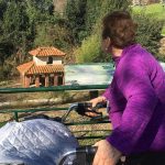 Participamos en una ruta de "Red de Caminantes" Caminando por los alrededores de la Residencia de mayores Txurdinagabarri