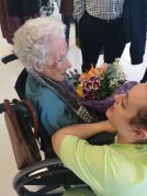 María, nueva centenaria en la Residencia Txurdinagabarri