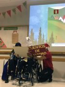 Cuentacuentos navideño en la Residencia de mayores Txurdinagabarri