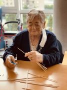 Fiesta tropical en Txurdinagabarri FIesta tropical en la Residencia de la tercera edad Txurdinagabarri