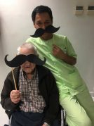 Txurdinagabarri Egoitzak bat egin du Movember ekimenarekin