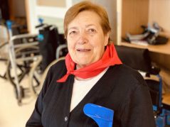 Berriro jantzi dugu sanferminetako zapi gorria Sanfermin Txurdinagabarri Adinekoen Egoitzan