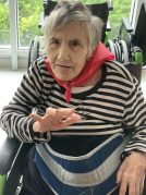 Berriro jantzi dugu sanferminetako zapi gorria Sanfermin Txurdinagabarri Adinekoen Egoitzan