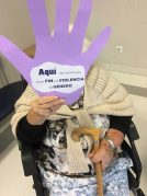 La Residencia de mayores Txurdinagabarri conmemora el Día Contra la Violencia de Género