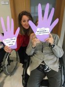 La Residencia de mayores Txurdinagabarri conmemora el Día Contra la Violencia de Género