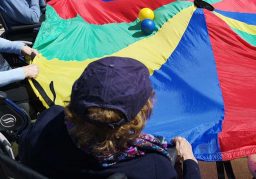 Juegos para personas mayores en la Residencia Txurdinagabarri de Bilbao