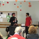 El mago Nock nos deja con la boca abierta en Txurdinagabarri Monitor de la Residencia de ancianos Txurdinagabarri de Bilbao participa en un truco