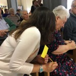 El mago Nock nos deja con la boca abierta en Txurdinagabarri Público de la Residencia de ancianos Txurdinagabarri de Bilbao