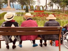 Contemplando Bilbao desde Artxanda  width=