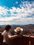 Contemplando Bilbao desde Artxanda  width=