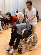 Despedimos con pena y por videollamada el programa intergeneracional Programa intergeneracional 2020 en la Residencia de mayores Txurdinagabarri