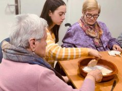 Despedimos con pena y por videollamada el programa intergeneracional Programa intergeneracional 2020 en la Residencia de mayores Txurdinagabarri