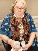 Erroskilak prestatzen dugu Txurdinagabarri Egoitzan Rosquillas por San Blas en la Residencia Txurdinagabarri