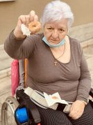 Erroskilak prestatzen dugu Txurdinagabarri Egoitzan Rosquillas por San Blas en la Residencia Txurdinagabarri