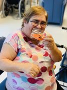 Gau Beltza - Santu Guztien Egunean primeran pasatu genuen Halloween y Todos los Santos en la Residencia Txurdinagabarri