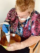 Gau Beltza - Santu Guztien Egunean primeran pasatu genuen Halloween y Todos los Santos en la Residencia Txurdinagabarri