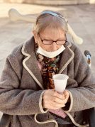 Gau Beltza - Santu Guztien Egunean primeran pasatu genuen Halloween y Todos los Santos en la Residencia Txurdinagabarri