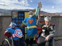 Superheroiak Txurdinagabarrin  width=